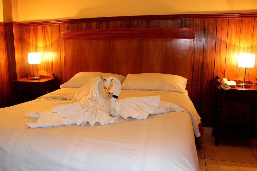 Hotel El Tumi 2 瓦拉斯 外观 照片